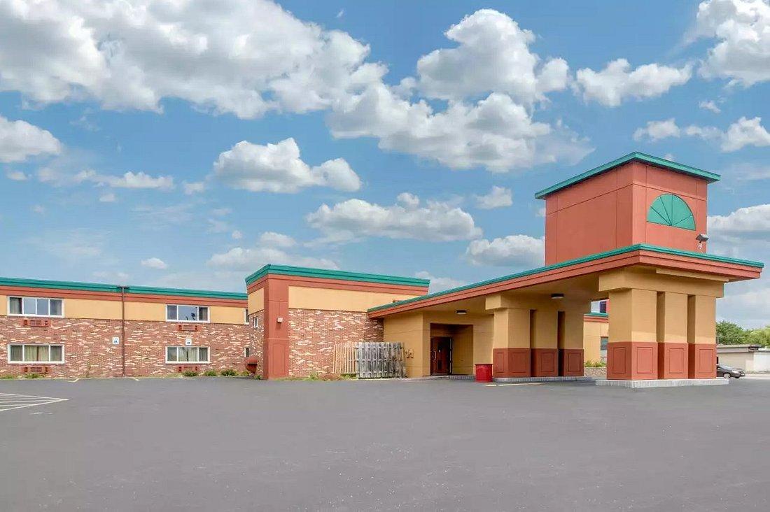 Econo Lodge Inn & Suites Висконсин Делс Экстерьер фото